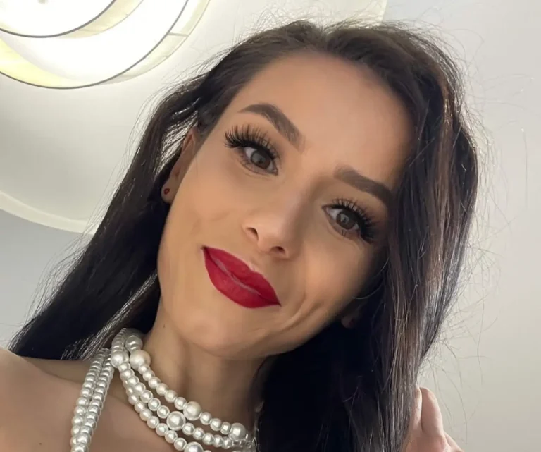 Nelly Kent Biography, Age, Images, Height, Figure, Net Worth