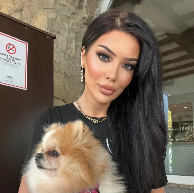 Pariz Zianna Biography, Age, Height, Figure, Net Worth