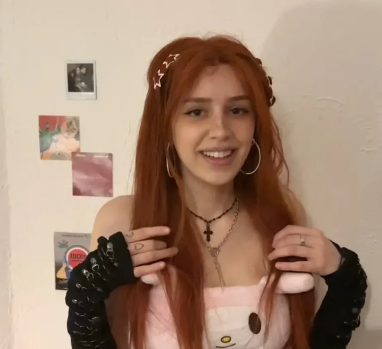 Rosaline Dawn Biography, Age, Height, Figure, Net Worth